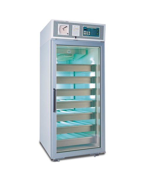Blood & Pharmaceutical Refrigerator /700 liters	