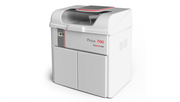 Fully automated floor standing chemistry analyzer